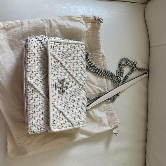 Tory Burch Kira Diamond woven small convertible shoulder bag ivory color - Picture 10 of 16